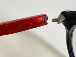 アランミクリのバネ丁番